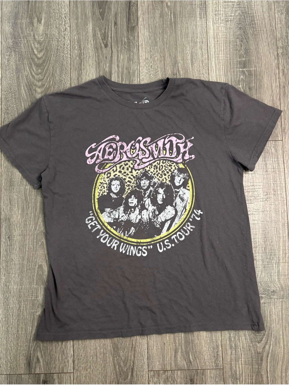 Aerosmith Get Your Wings U.S. Tour ’74 Band Tee XL Gray 2021 Bravado Unisex